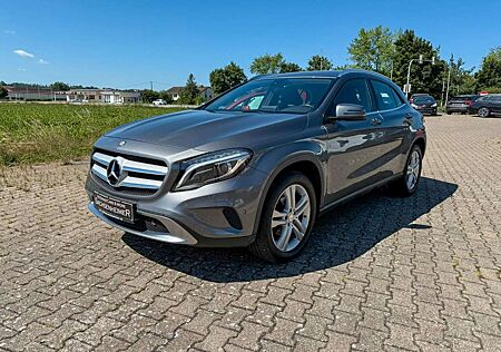Mercedes-Benz GLA 220 d 4Matic | AHK | Sitzheiz. | Navi | uvm.