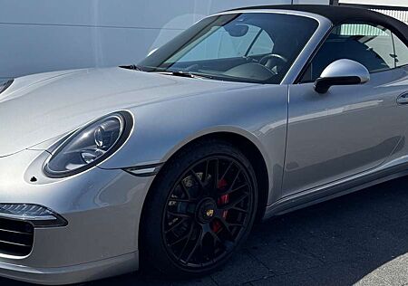 Porsche 991 911 Carrera 4 GTS Cabriolet PDK