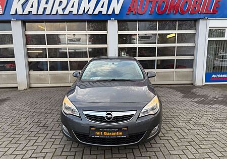 Opel Astra J Lim. 5-trg. Selection