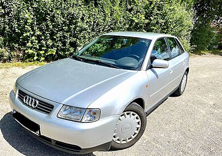Audi A3 1.6 Ambiente