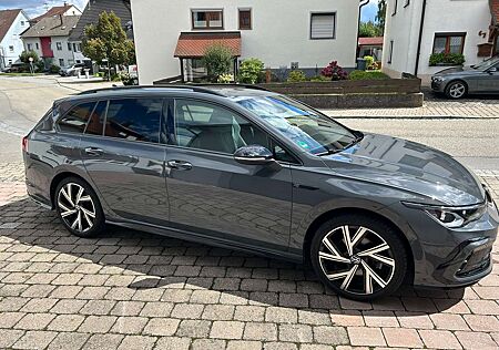 VW Golf Variant Volkswagen Golf VIII Variant 2.0 TSI OPF DSG R-Line
