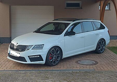 Skoda Octavia III Combi Combi 2.0 TSI RS