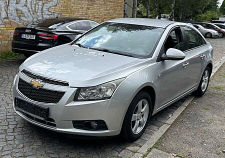 Chevrolet Cruze Basis