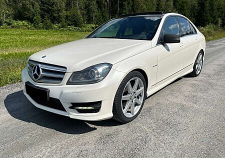 Mercedes-Benz C 180 CDI DPF (BlueEFFICIENCY) 7G-TRONIC Elegance