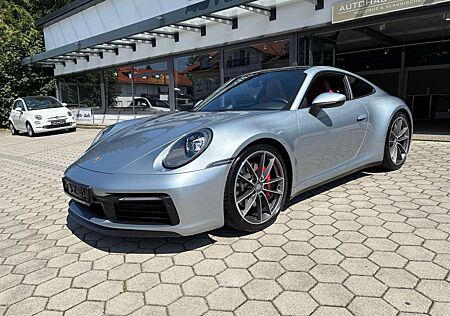 Porsche 992 Carrera 4 S CHRONO HA-LENKUNG BOSE SPORT ACC PDLS+