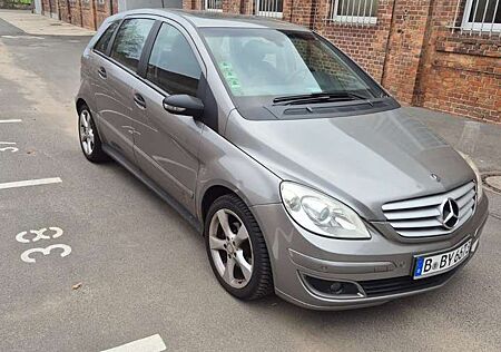 Mercedes-Benz B 200 Autotronic