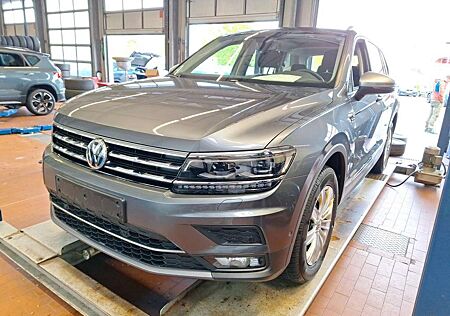 VW Tiguan Allspace Volkswagen 2.0TDi HIGHLINE 4M/ACC/PANO/KAM.