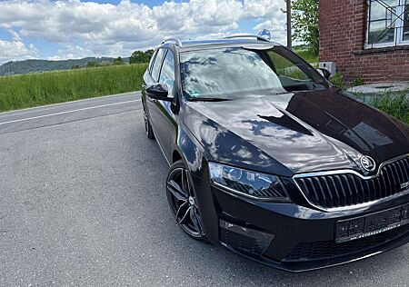 Skoda Octavia Combi 2.0 TDI (Green tec) RS