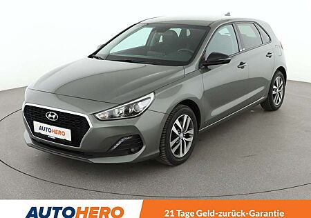 Hyundai i30 1.4 TGDI YES!*NAVI*TEMPO*CAM*PDC*SHZ*