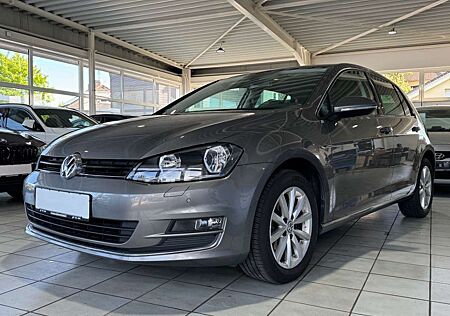 VW Golf Volkswagen VII Lim. Lounge BMT/PANO/GSD/PDC/SHZ/ALU