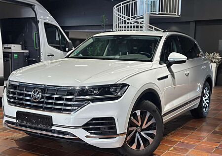 VW Touareg Volkswagen 3.0 V6 4M ELEGANCE ACC INNOVISION-COCKPIT AHK+TRAI