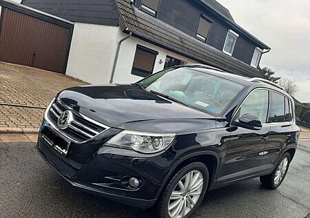 VW Tiguan Volkswagen 2.0 Diesel TDI DPF 4Motion Automatik Sport & Style