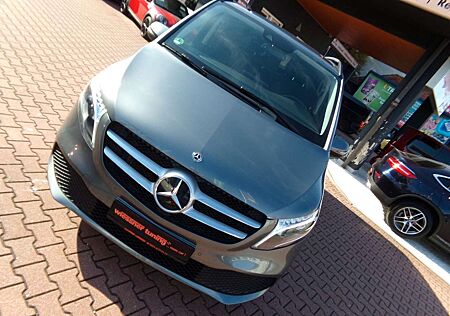 Mercedes-Benz V 300 Allrad, MB Scheckheft