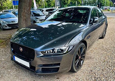 Jaguar XE 2.0 Euro 6 Leder 61.200 KM LED Pano Klima Leder