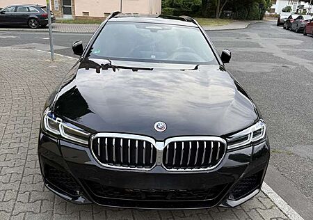 BMW 530i 530 xDrive Touring Aut. M Sport Edition