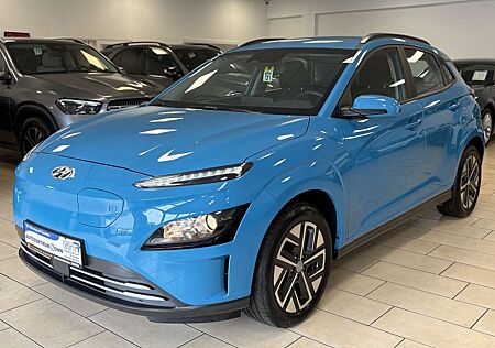 Hyundai Kona Select*2WD*ACC*CarPlay*Cam*SHZ*PDC*WinterP*
