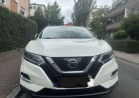 Nissan Qashqai 1.6 DIG-T TEKNA