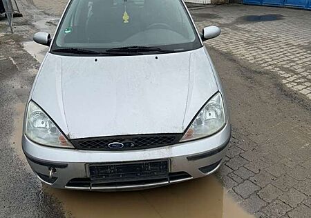 Ford Focus 1.6 Ambiente Autom.