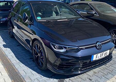 VW Golf Volkswagen R 4Motion