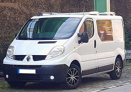 Renault Trafic 2.0 dCi 90 / Camper / Umbau / WoMoZulassung