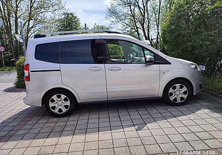 Ford Tourneo Courier Trend