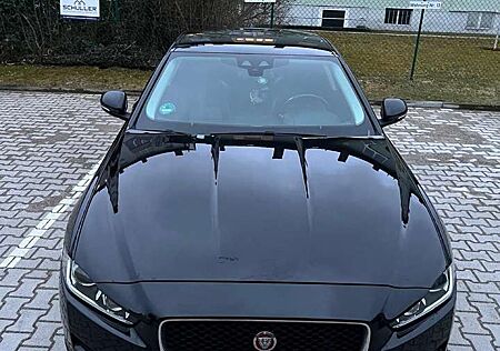 Jaguar XE 2.0d R-Sport 180cv auto