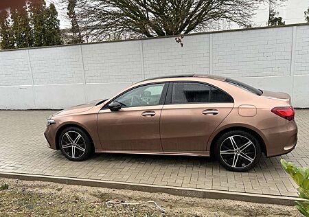 Mercedes-Benz A 250 e 8G-DCT AMG Line Advanced Plus
