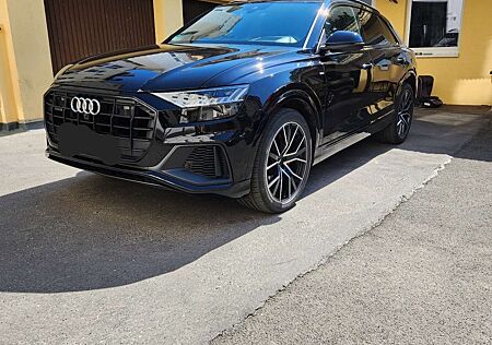 Audi Q8 50 TDI quattro