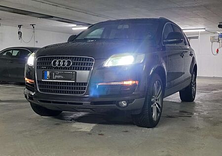 Audi Q7 4.2 FSI quattro tiptronic