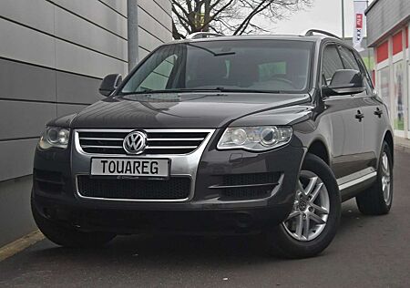 VW Touareg Volkswagen 3.0 V6 Standheizung! AHK! Navi! BRD!*