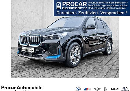 BMW iX1 xDrive30 HUD PANO ACC RFK NAVI Standh. LED