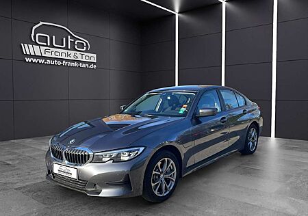 BMW 330 e Advantage*LED*Apple CarPlay*SitzHZ*Temp*