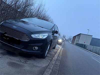 Ford S-Max 1.5 Eco Boost Titanium