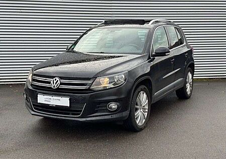 VW Tiguan Volkswagen Life BMT 4Motion*Navi*Pano*SHZ