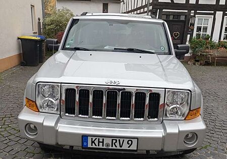 Jeep Commander 5.7 V8 HEMI Automatik Limited