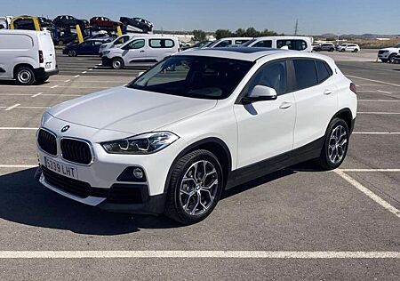 BMW X2 sDrive 18i Advantage 1.5 *techo*