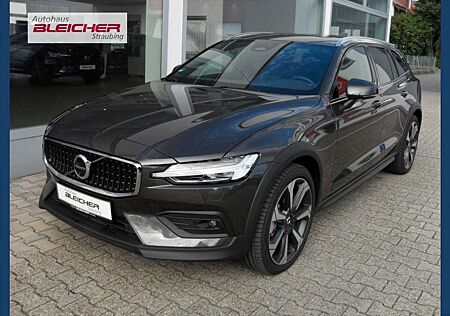 Volvo V60 B5 Cross Country Plus AWD | AHK | 360° | SH