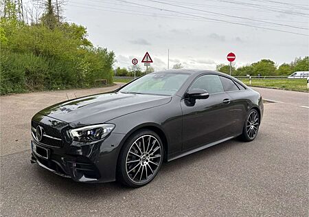 Mercedes-Benz E 400 d coupe 4Matic ,AMG-Line, Panorama, Leder