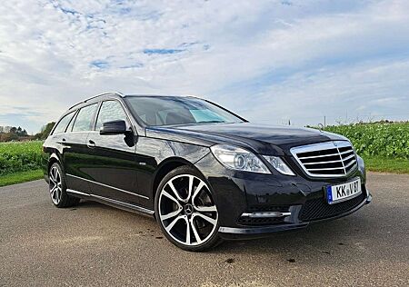 Mercedes-Benz E 300 T Avantgarde AMG Sportpaket - MB Scheckheft