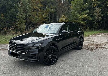 VW Touareg gebraucht kaufen VW Touareg Volkswagen 3.0 V6 TDI Atm | R-line Black Style | 8-fach