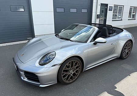Porsche 911 Carrera Cabriolet