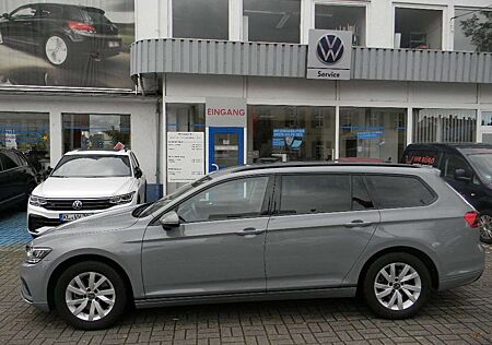 VW Passat Variant Volkswagen Passat Varian 1,5 TSI 7 GANG DSG AHK,CAM