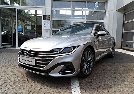 VW Arteon Volkswagen R-Line 4Motion HarmanKardon/Virtaul/Pano