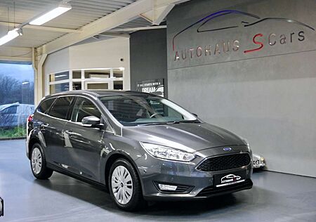 Ford Focus Turnier Business*Navi*L.Heizung*AppleCa