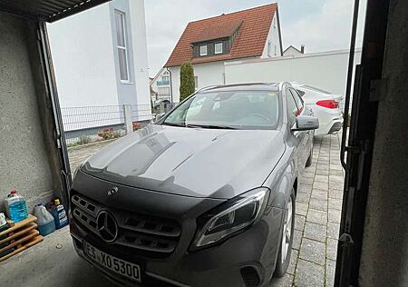 Mercedes-Benz GLA 200 (156.943)