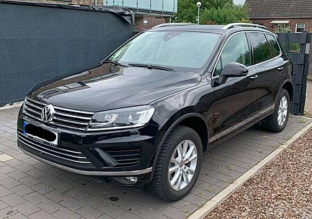 VW Touareg Volkswagen 3.0 V6 TDI SCR Blue Motion DPF Automatik Exclusive