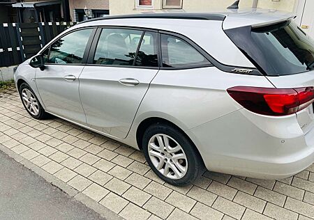 Opel Astra 1.9 CDTI DPF Sport