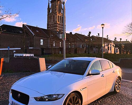 Jaguar XE 2.0 Diesel Prestige Aut. 180