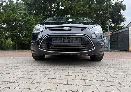 Ford S-Max Titanium