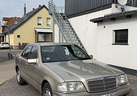 Mercedes-Benz C 220 D Elegance